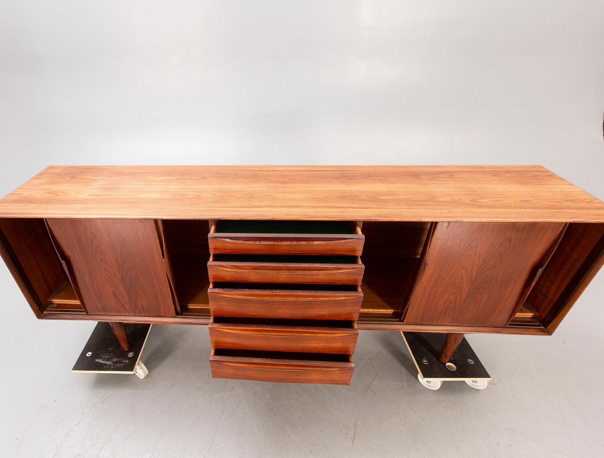 Sideboard, Skovby mobler Danmark 1900-talets mitt.