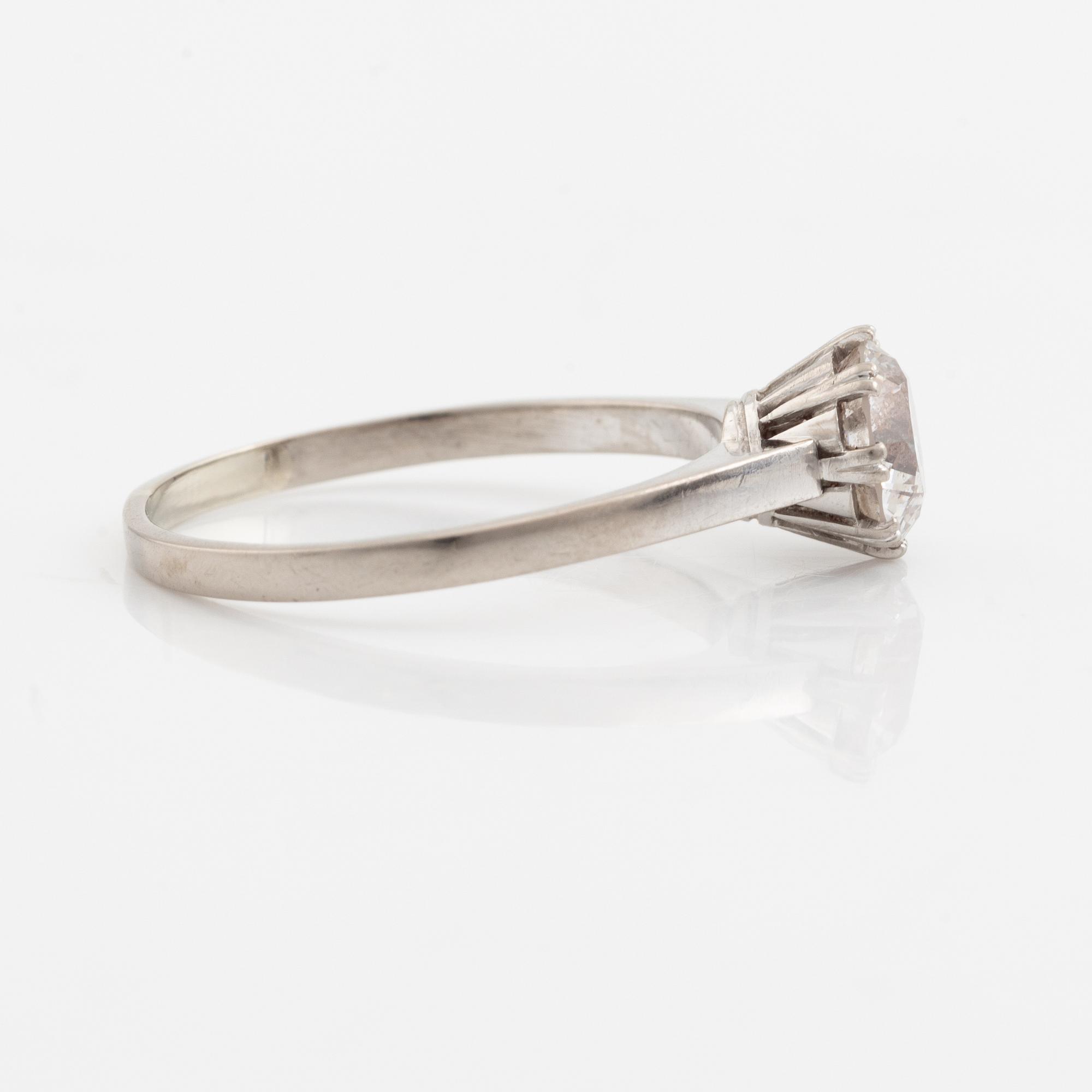 Ring, 18K white gold, with brilliant-cut diamond 1.04 ct.