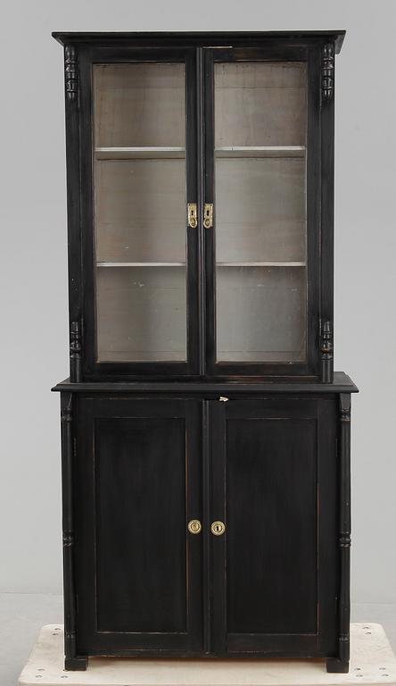 BOKSKÅP, nyrenässans, 1800-talets senare del.