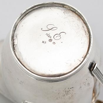 GRÄDDKANNA, silver, Johan Petter Grönvall, Stockholm 1814. Vikt ca 120 gram.