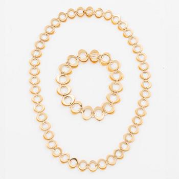 Theresia Hvorslev, a necklace and a bracelet, 18K gold, Falköping 1969.