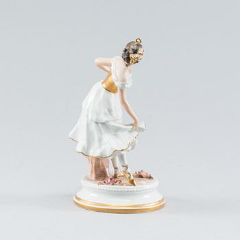 A Sitzendorf figurine, first half of 20th century.