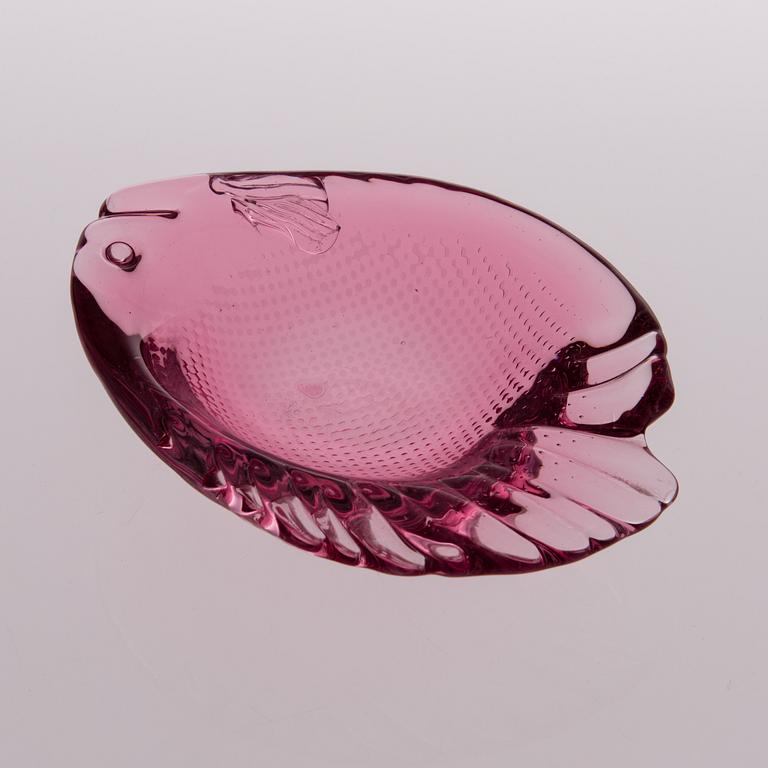 TAPIO WIRKKALA, ASHTRAY. "Fish" model 3315=5010. Sign. Tapio Wirkkala Iittala. 1949.