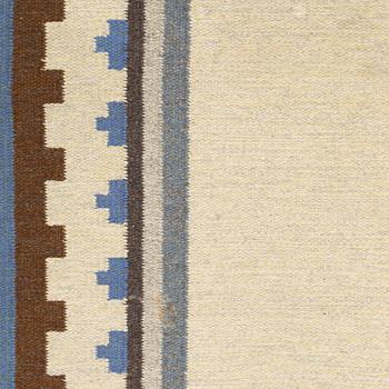 A Swedish flat weave rug, c. 304 x 197 cm.