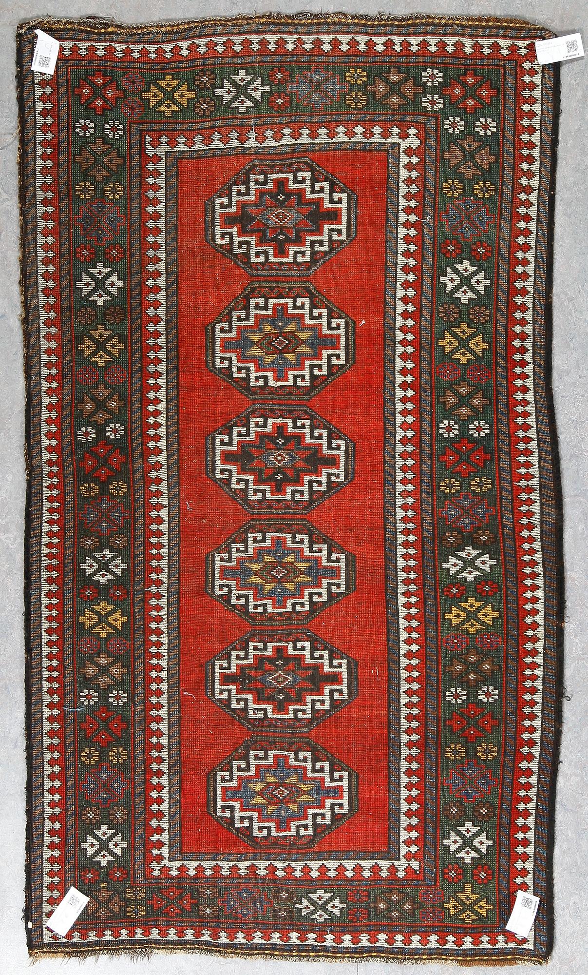 MATTA, semiantik kaukas, ca 183x106 cm.