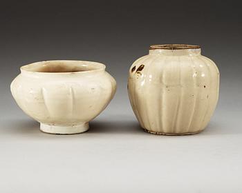 A white glazed bowl and a chizhou vase, Song (960-1279) and Yuan dynasty (1271-1368).