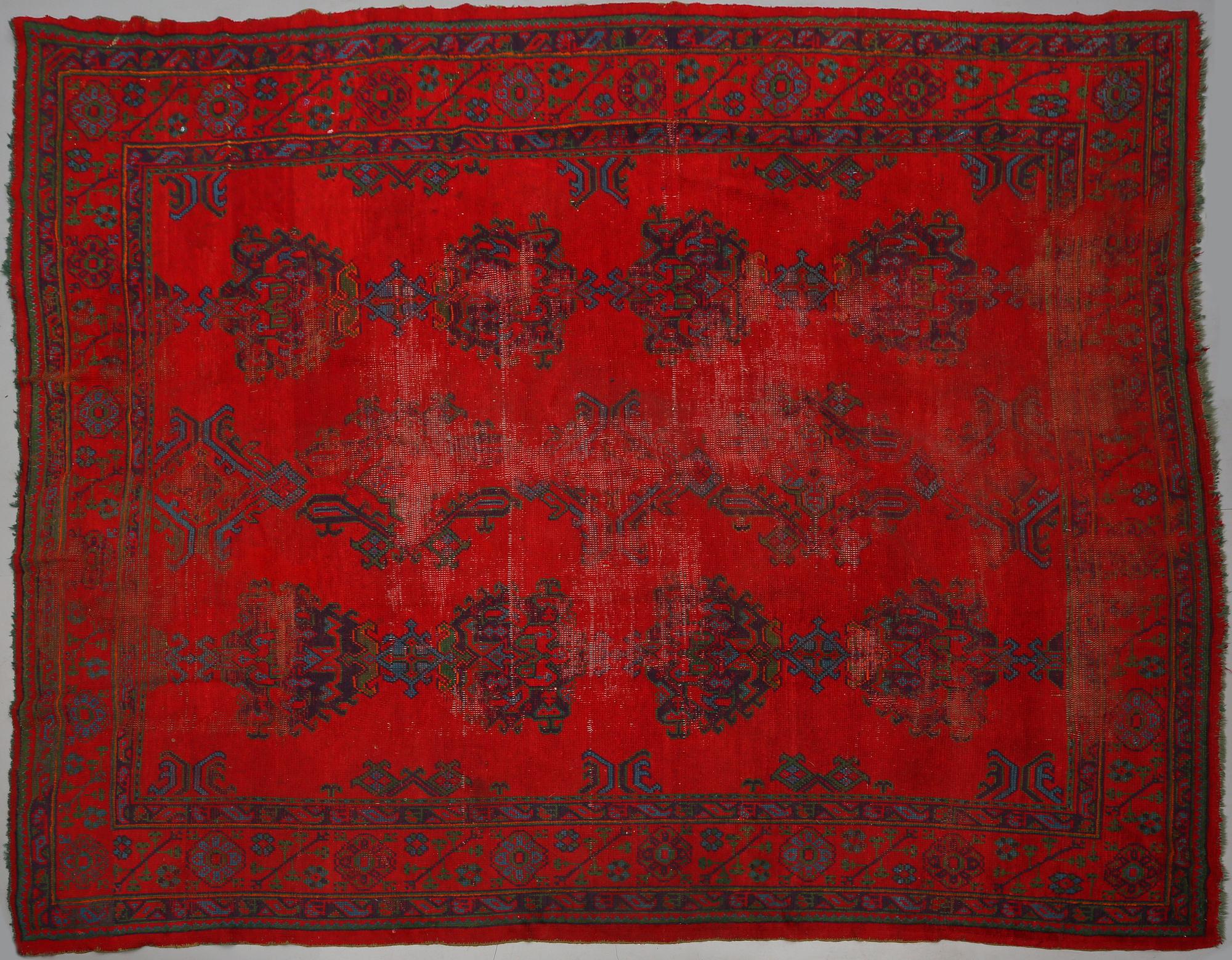 MATTA, Oushak, semiantik, 355 x 300 cm.