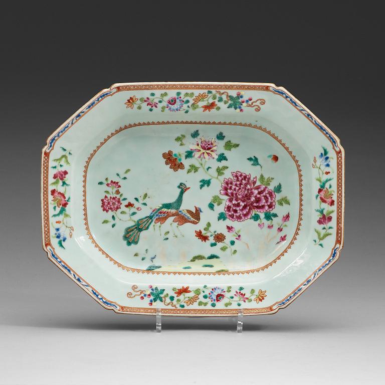 An export porcelain famille rose 'double peacock' tureen stand, Qing dynasty, Qianlong (1736-1795).