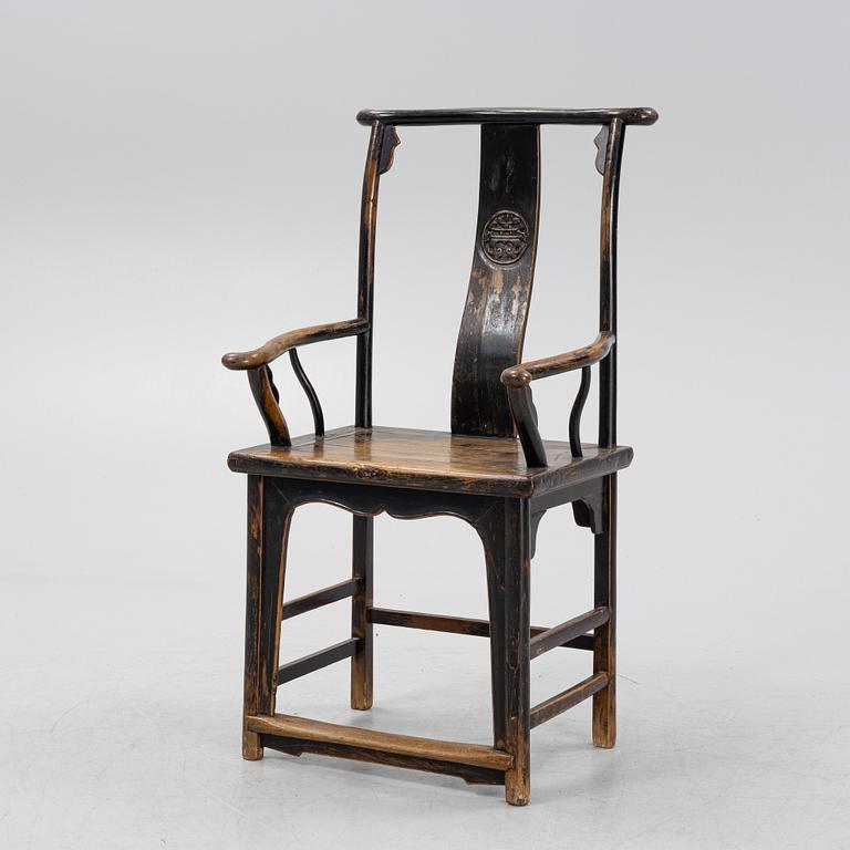A hardwood chair, China, early 20th century.