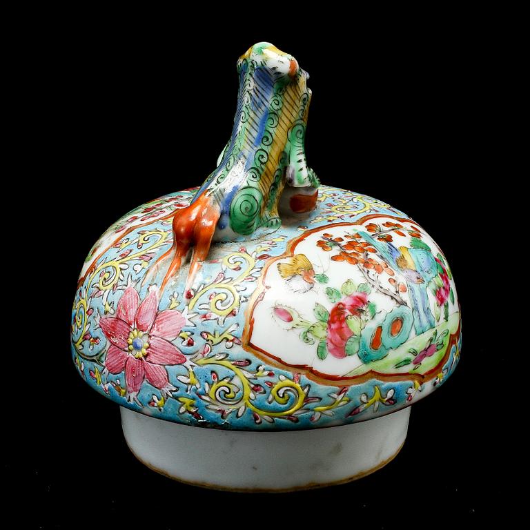 LOCKURNA, porslin, Kanton, Kina, sekelskiftet 1900.