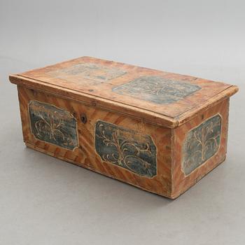 Wooden chest, 17th century.