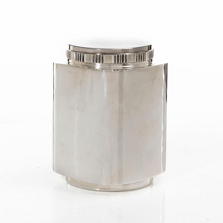 A Swedish silver box with lid, mark of Company MGAB, Uppsala 1968.