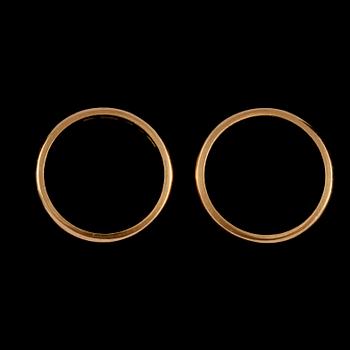 RINGAR, 2 st, 18k guld, D Ekström, Falköping, 1961. Vikt 10 g.