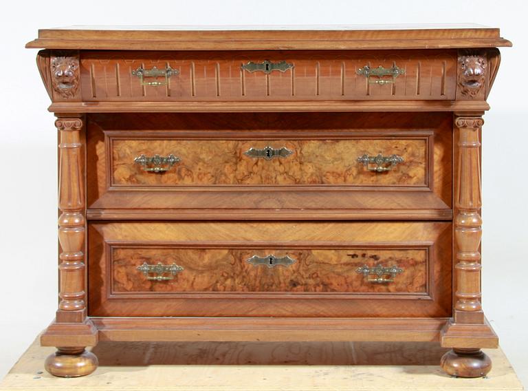 BYRÅ, nyrenässan, 1800-talets slut.