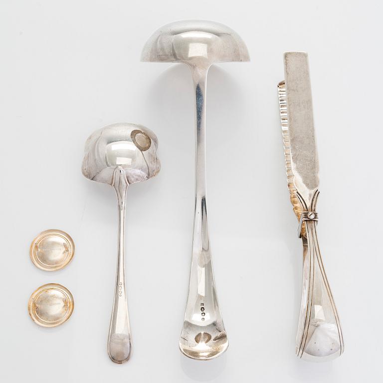 Serving cutlery, 3 pcs, silver, Netherlands 1883-1975, and a pair of silver cheese buttons, Finland 1971.