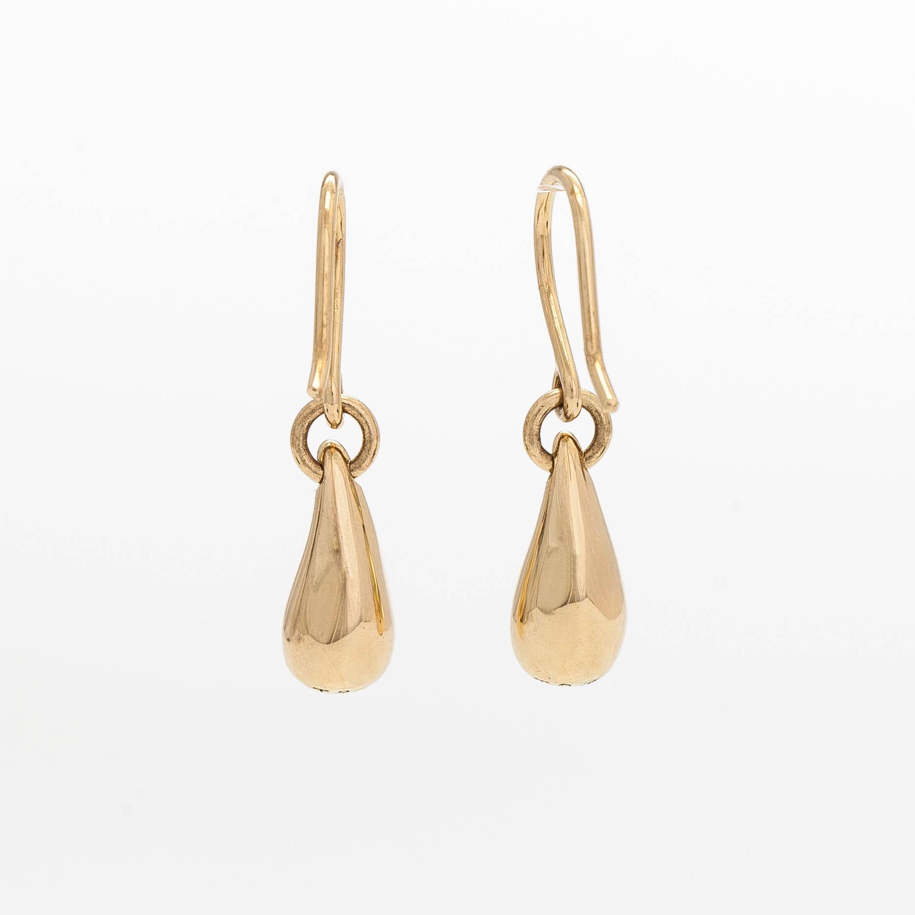 Tiffany & Co, Elsa Peretti, korvakorut, "Teardrops", 18K kultaa.