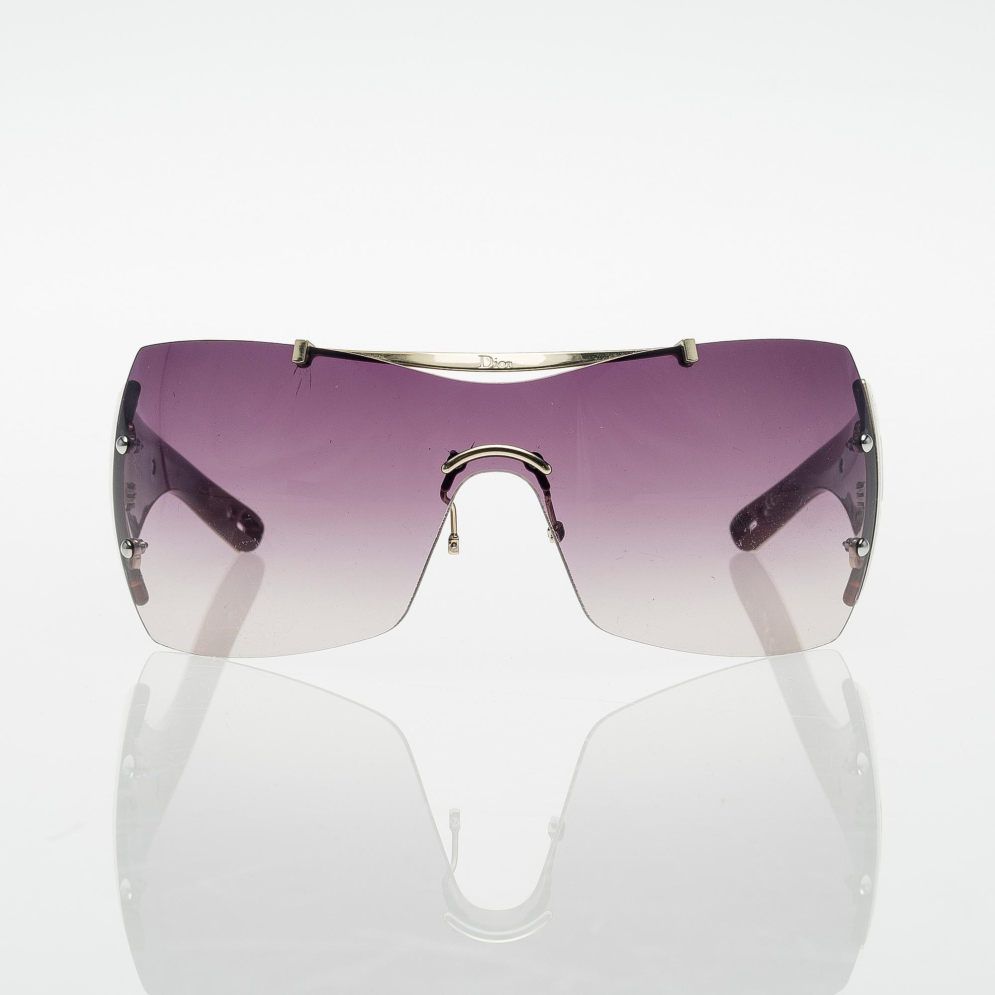 AURINKOLASIT, Christian Dior.