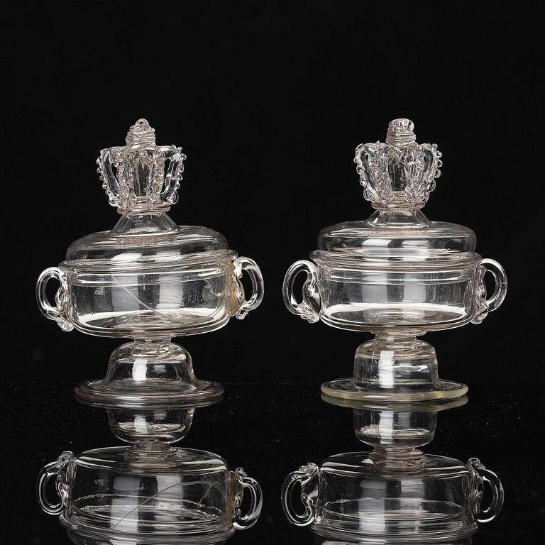 A pair of Swedish butter boxes with covers, Kosta, 18th century.