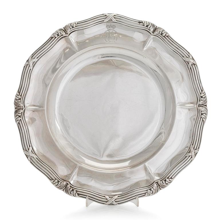 An Odiot silver dish, Paris France, latter half of the 19th century.