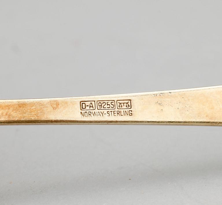 DESSERTSKEDAR, 6 st, förgyllt silver och emalj, David Andersen, Norge, 1900-tal. Vikt ca 151 gr.