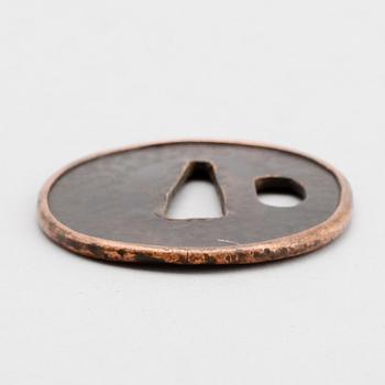 TSUBA, brons, Japan, 1300-/1600-tal.