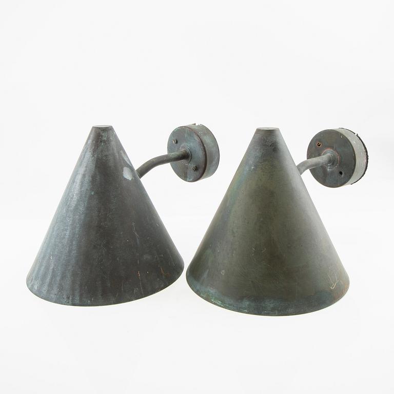 Hans-Agne Jakobsson, wall lamps/Outdoor lighting 1 pair "The Funnel" Markaryd, late 20th century.