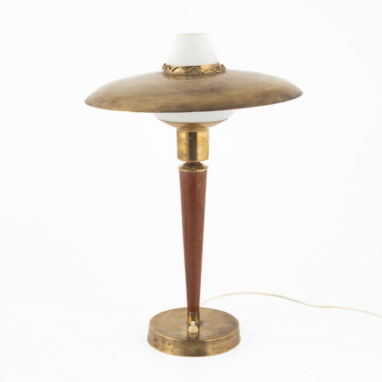 Hans-Agne Jakobsson, a table lamp, model "2932", Karlskrona Lampfabrik, 1950s.