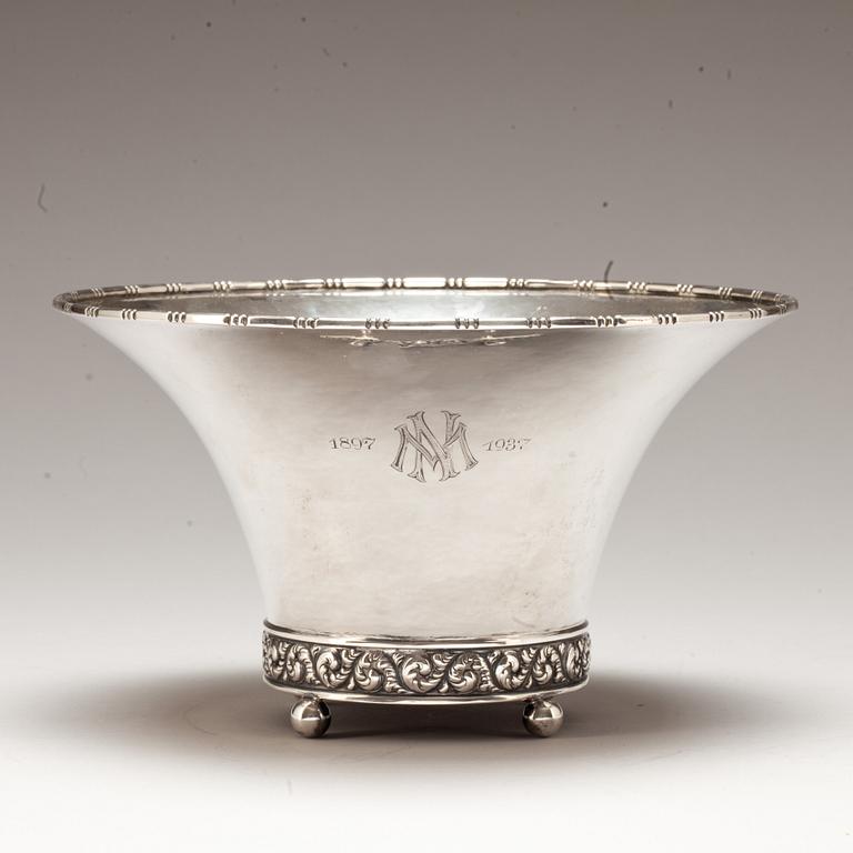 SKÅL, silver, Hallbergs, 1929, vikt ca 420g.