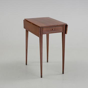 KLAFFBORD, sengustaviansk, 1800-talets början.