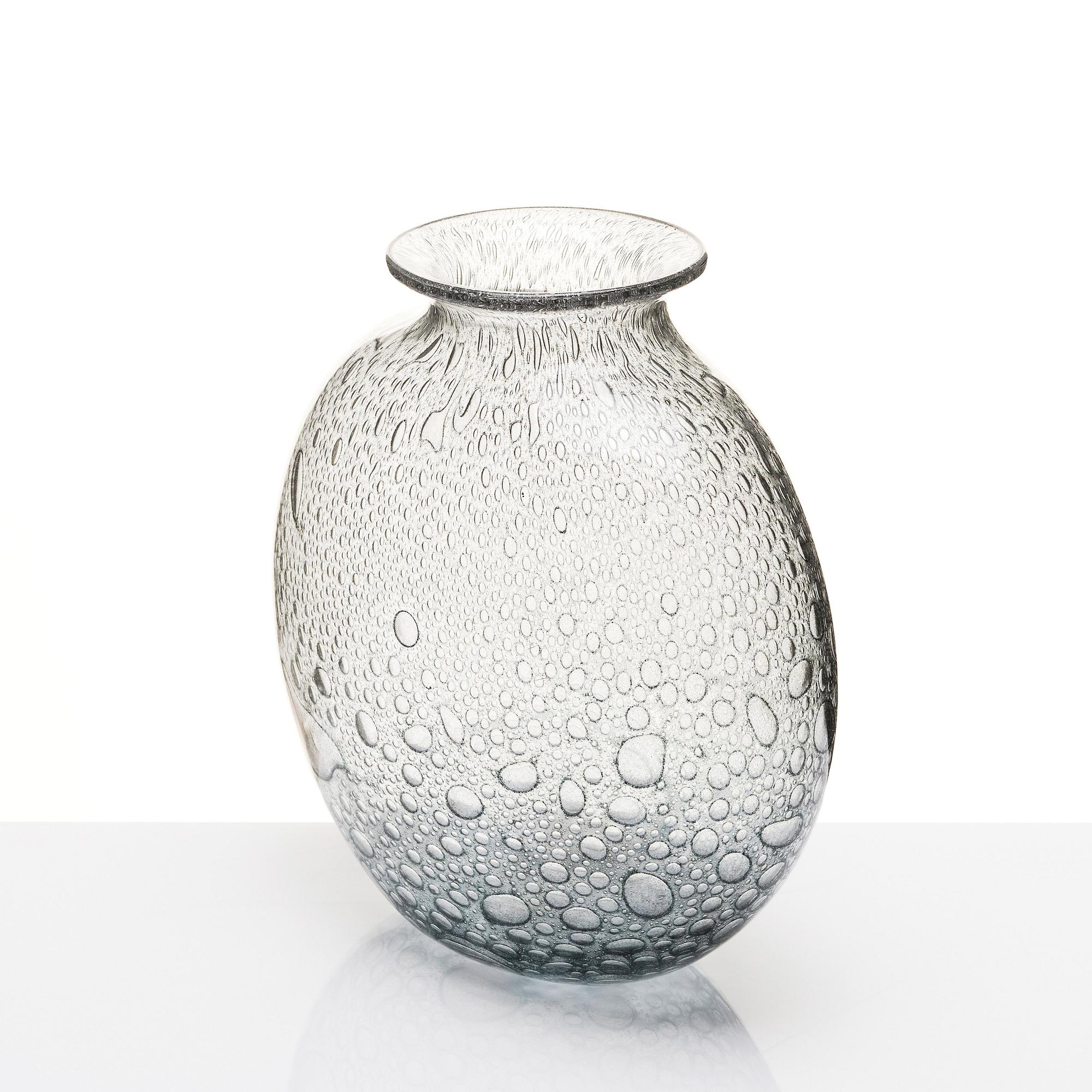 Ercole Barovier, an 'Efeso' glass vase, Barovier & Toso, Murano, Italy 1960s.
