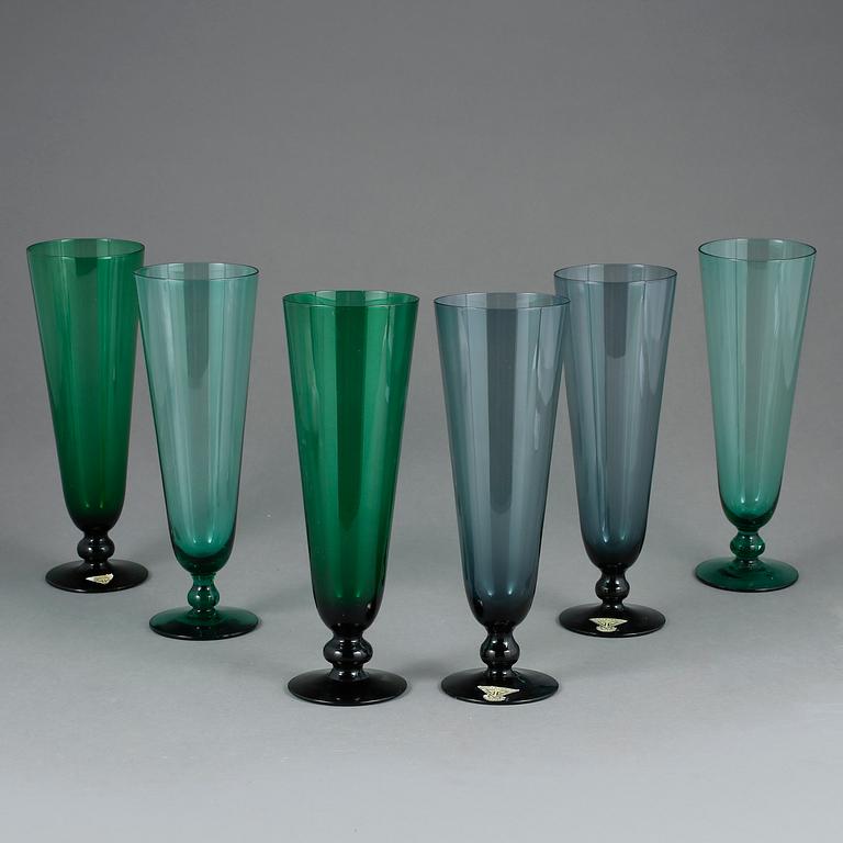 GLASSERVIS, 18 delar, Gullaskruf, 1900-talet första hälft.