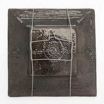 Rut Bryk, väggrelief, stengods, signerad BRYK.