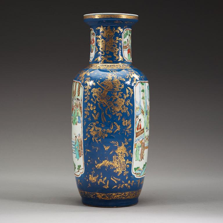 A powder blue and famille rose vases, late Qing dynasty (1644-1912).