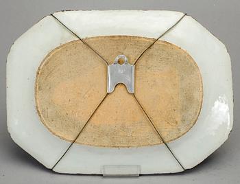 STEKFAT, porslin, Kina, Qianlong, 1736-95.