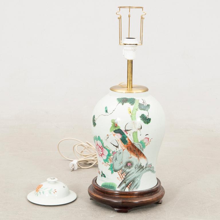 Table lamp China 19th century porcelain.