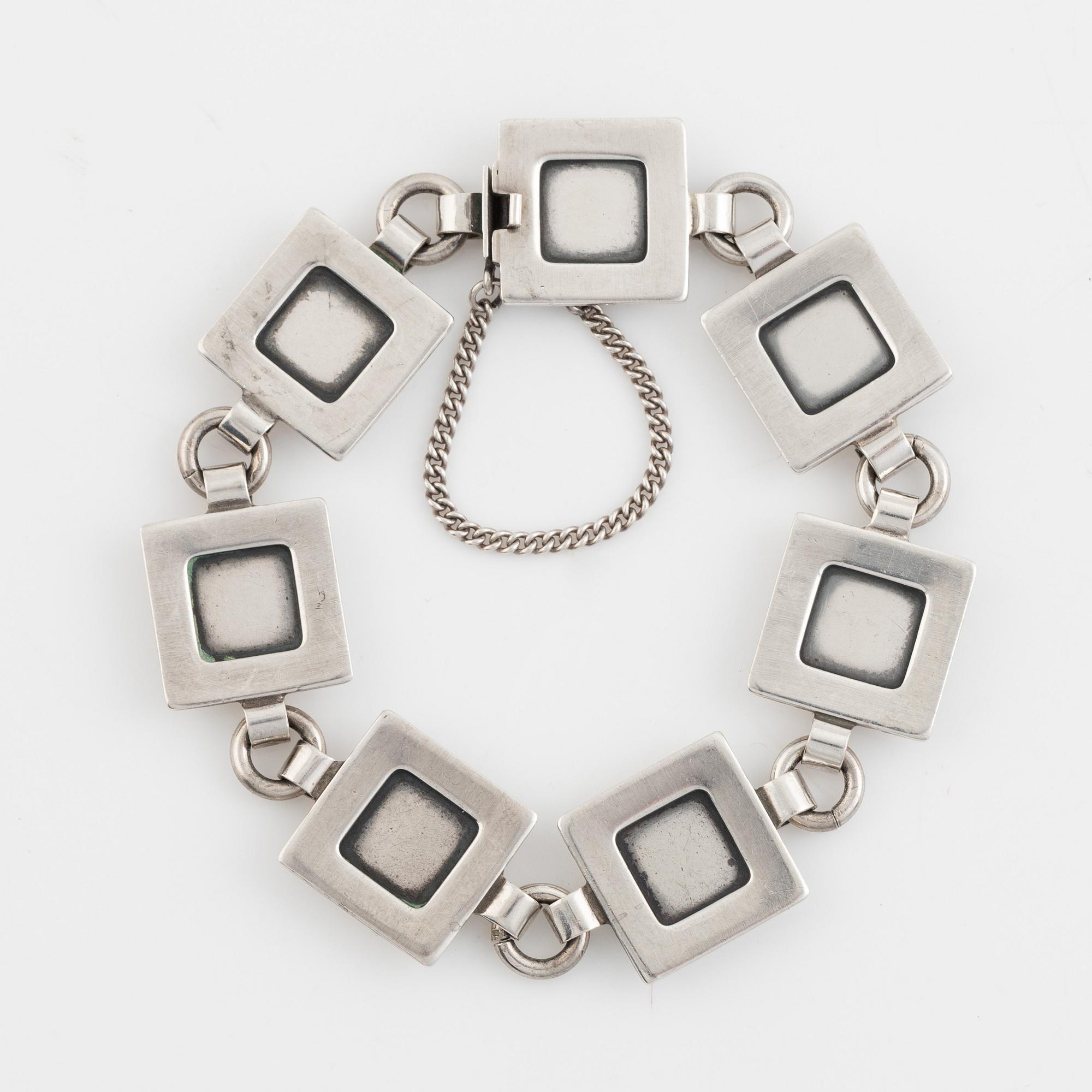 Victor Janson, silver necklace and bracelet.