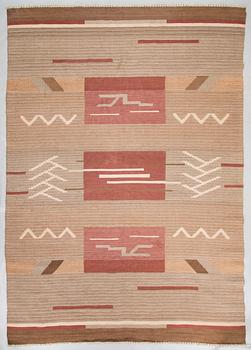 A 1930's Finnish flat weave carpet. Circa 240x340 cm.