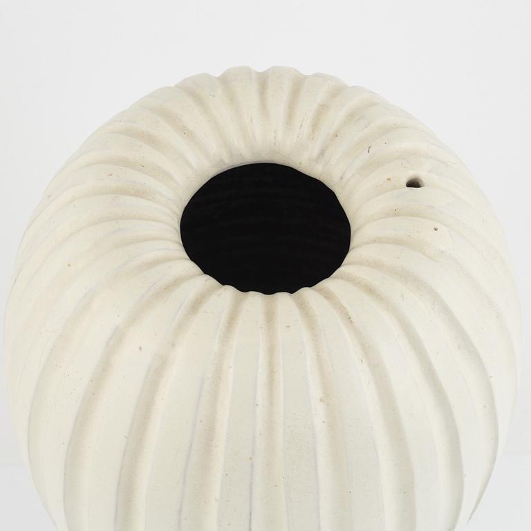 Vicke Lindstrand, floor vase, earthenware, Upsala Ekeby, 1944-1953.