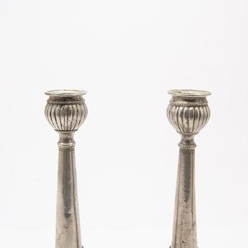 Candelsticks, a pair, tin, Lorens Gustaf Krouthén, Karlshamn, 1827.