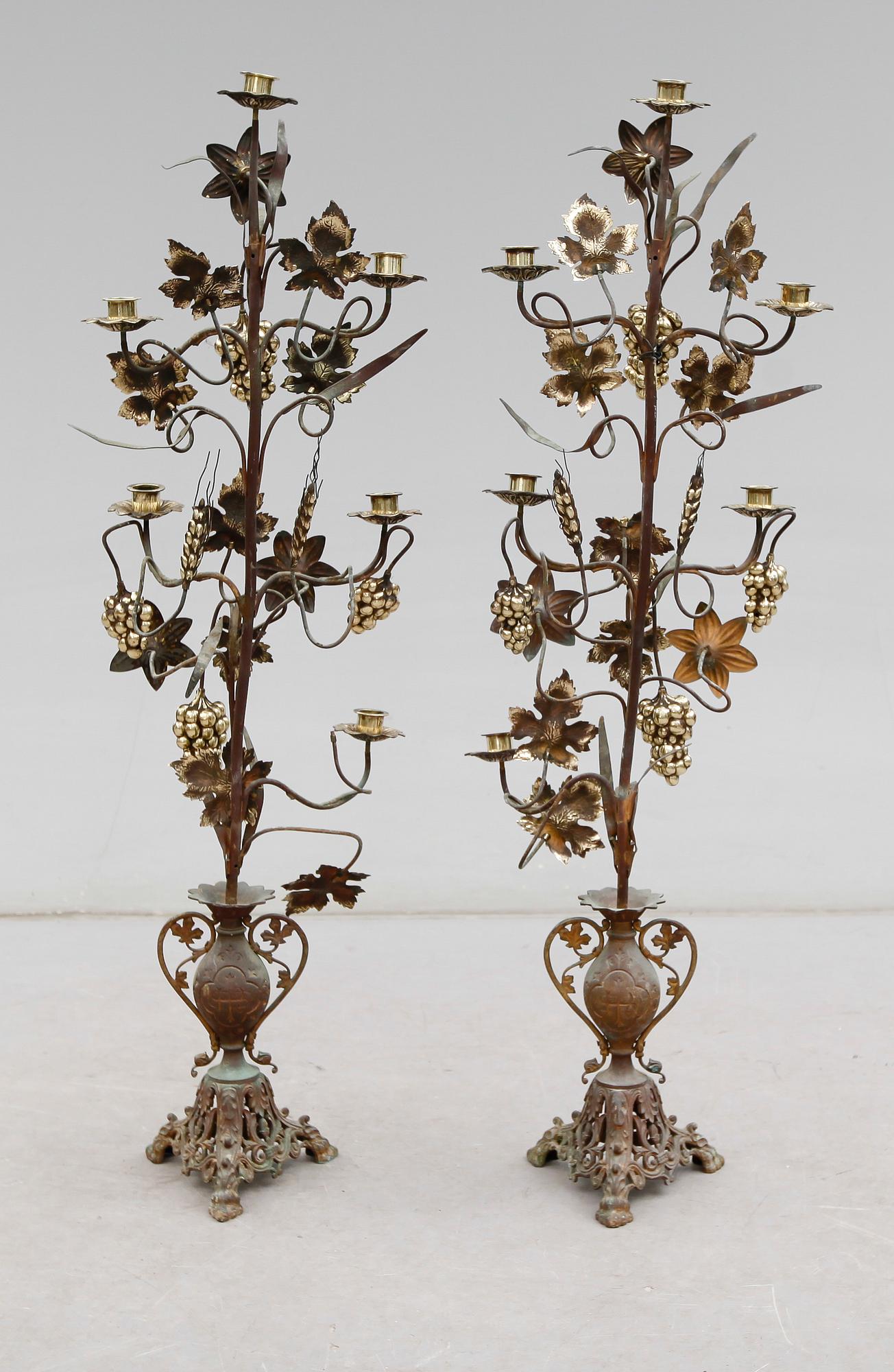 KANDELABRAR, 1 par, gjutjärn och mässing, sannolikt Frankrike, Louis XIV-stil, 1800-tal.
