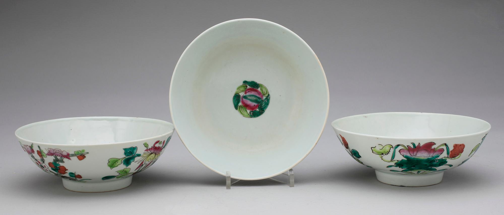 SKÅLFAT, 3 st, porslin, Kina, sen Qing, 1800/1900-tal.