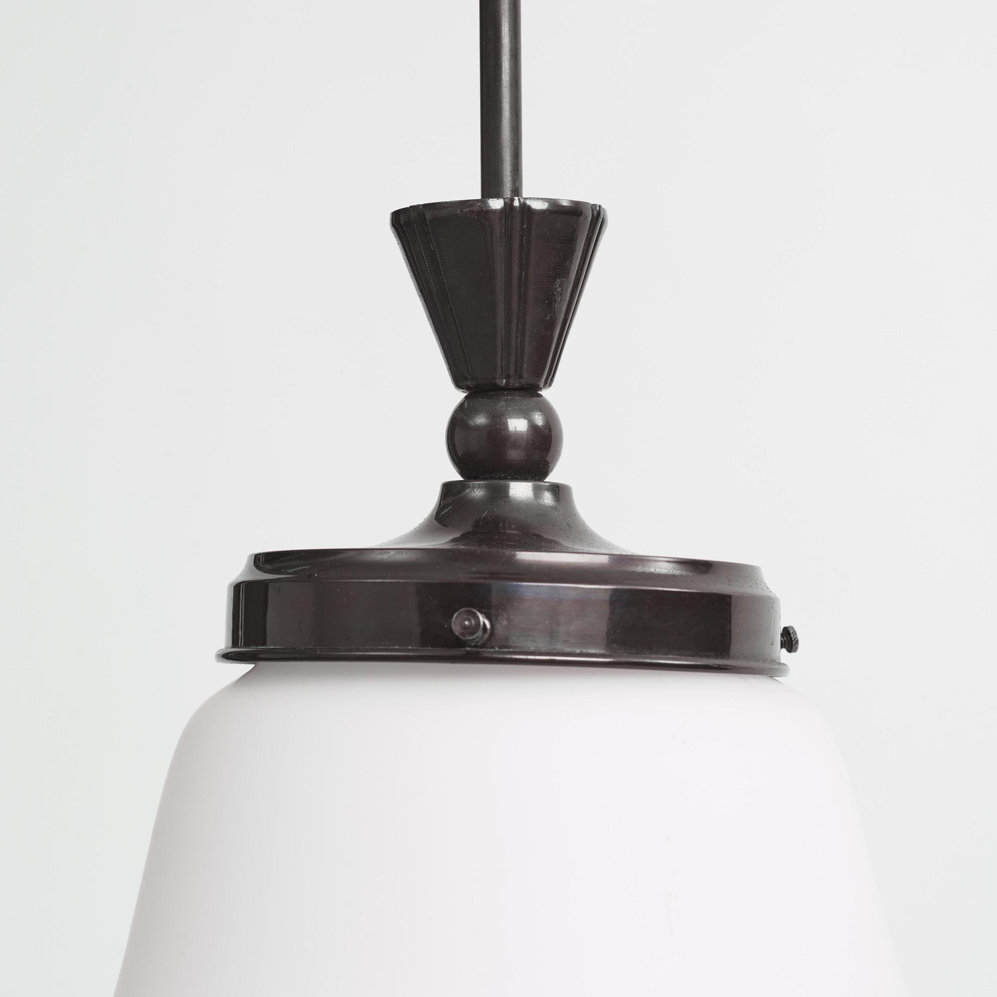 Harald Notini, taklampa, modell "6225". Arvid Böhlmarks Lampfabrik, 1920-30-tal.