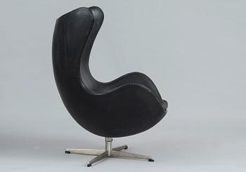 Arne Jacobsen, AN ARMCHAIR.