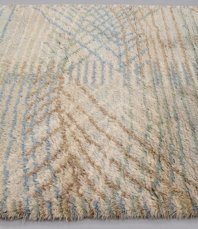 Barbro Nilsson, MATTO, "Marina, ljus", knotted pile, ca 227 x 151 cm, signed AB MMF BN.