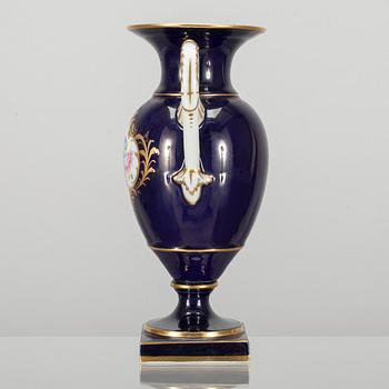 URNA / VAS, porslin, Meissen 1934-1972.