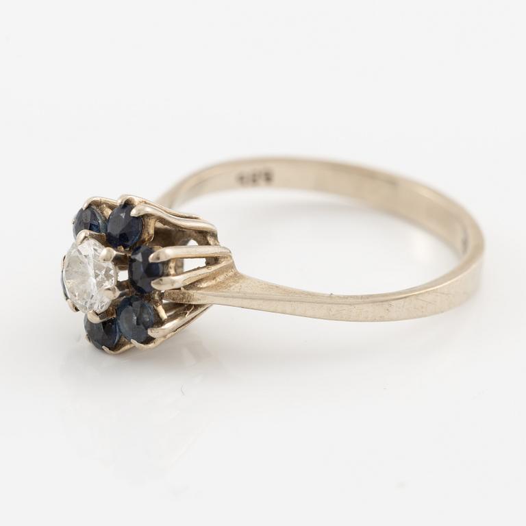 Ring 14K white gold with sapphires and a brilliant-cut diamond, Finland.