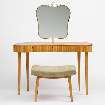 Einar Dahl, a vanity table with stool, cabinetmaker Hjalmar Wikström, for the Stockholm Crafts Association, ca 1939.