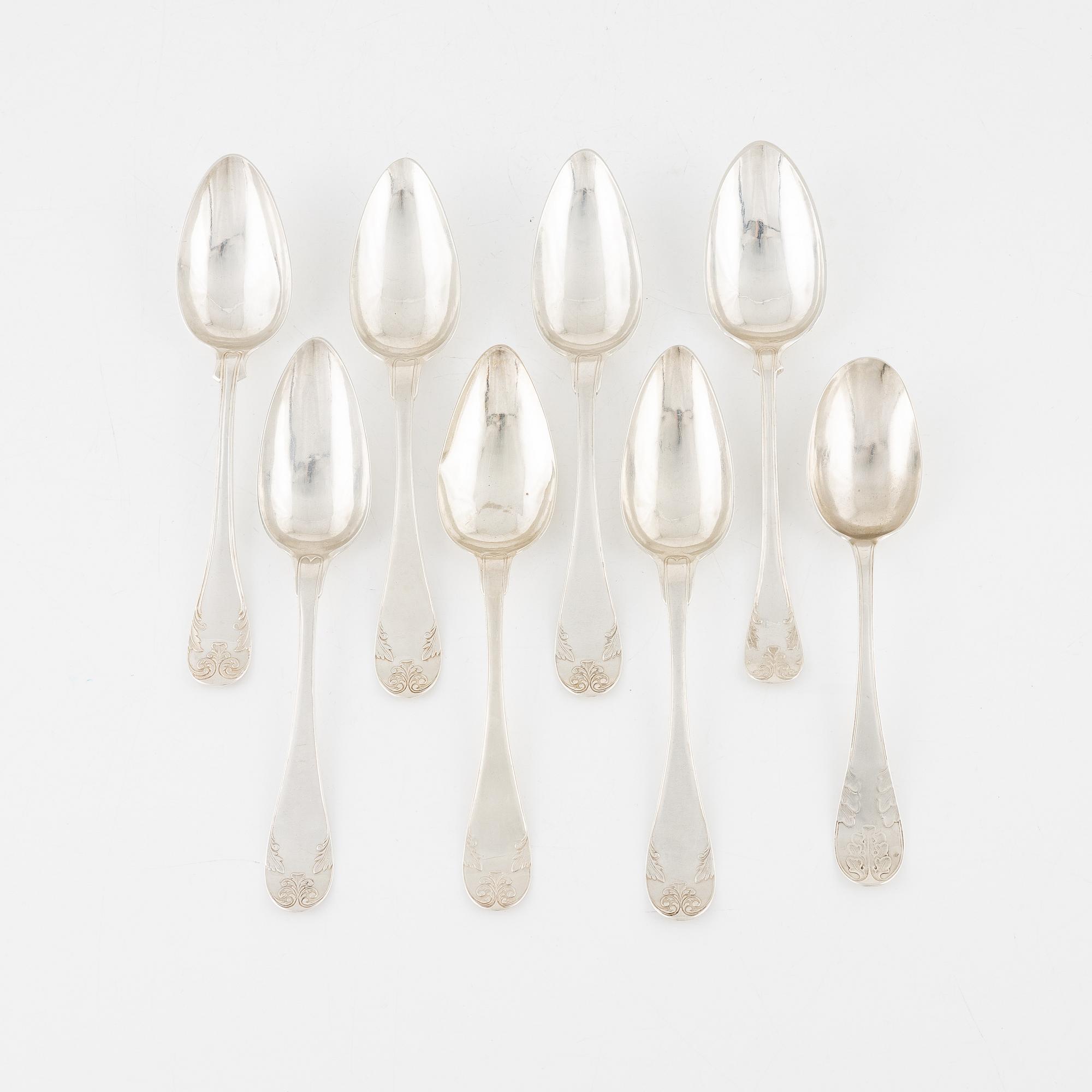 Skedar, 8 st, silver, bl.a Nils Wendelius, Uppsala, 1826.