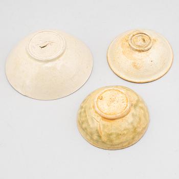 Three ceramic glazed bowls, presumably Yuan/Ming dynasty.