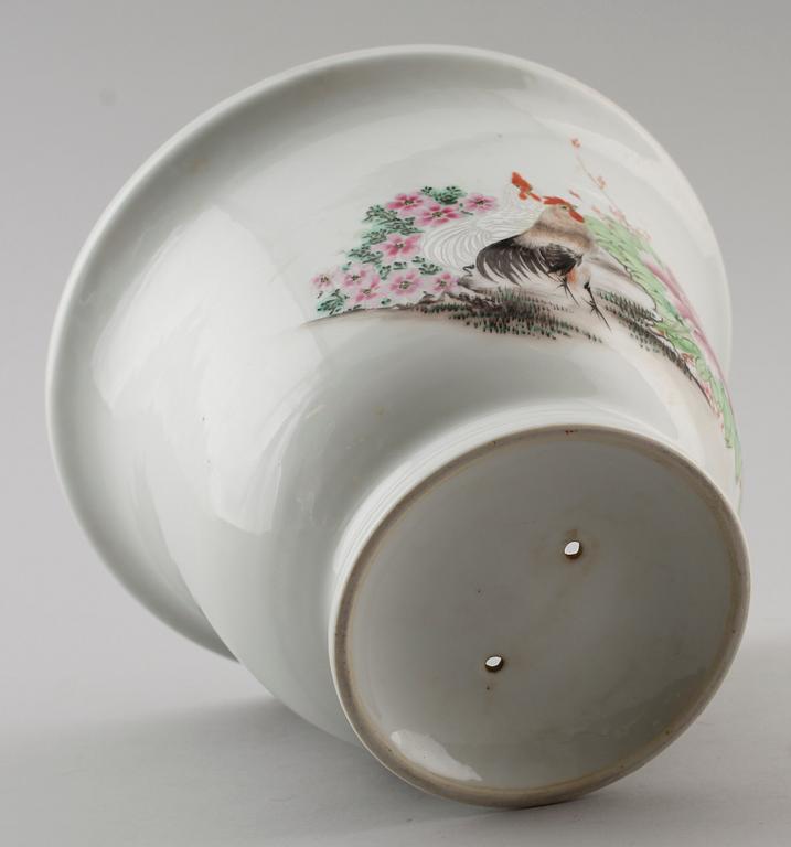 YTTERFODER, porslin, Kina, 1900-tal.